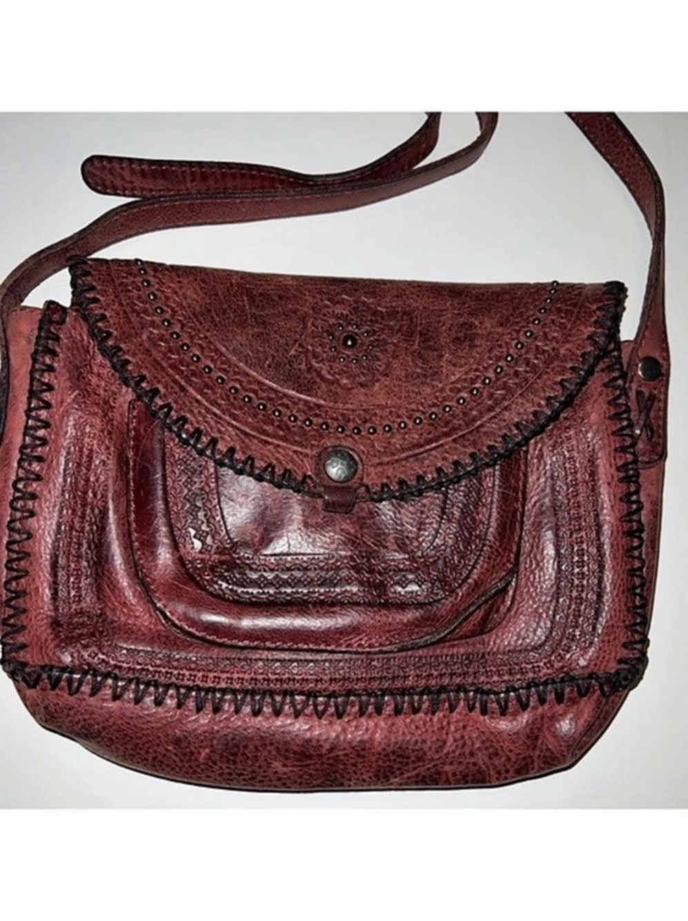 Patricia Nash Leather Crossbody Bag in Burgundy